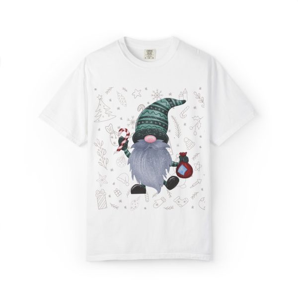 "Unisex Custom-Dyed T-Shirt Christmas Edition – Personalized Holiday Wardrobe Essential"